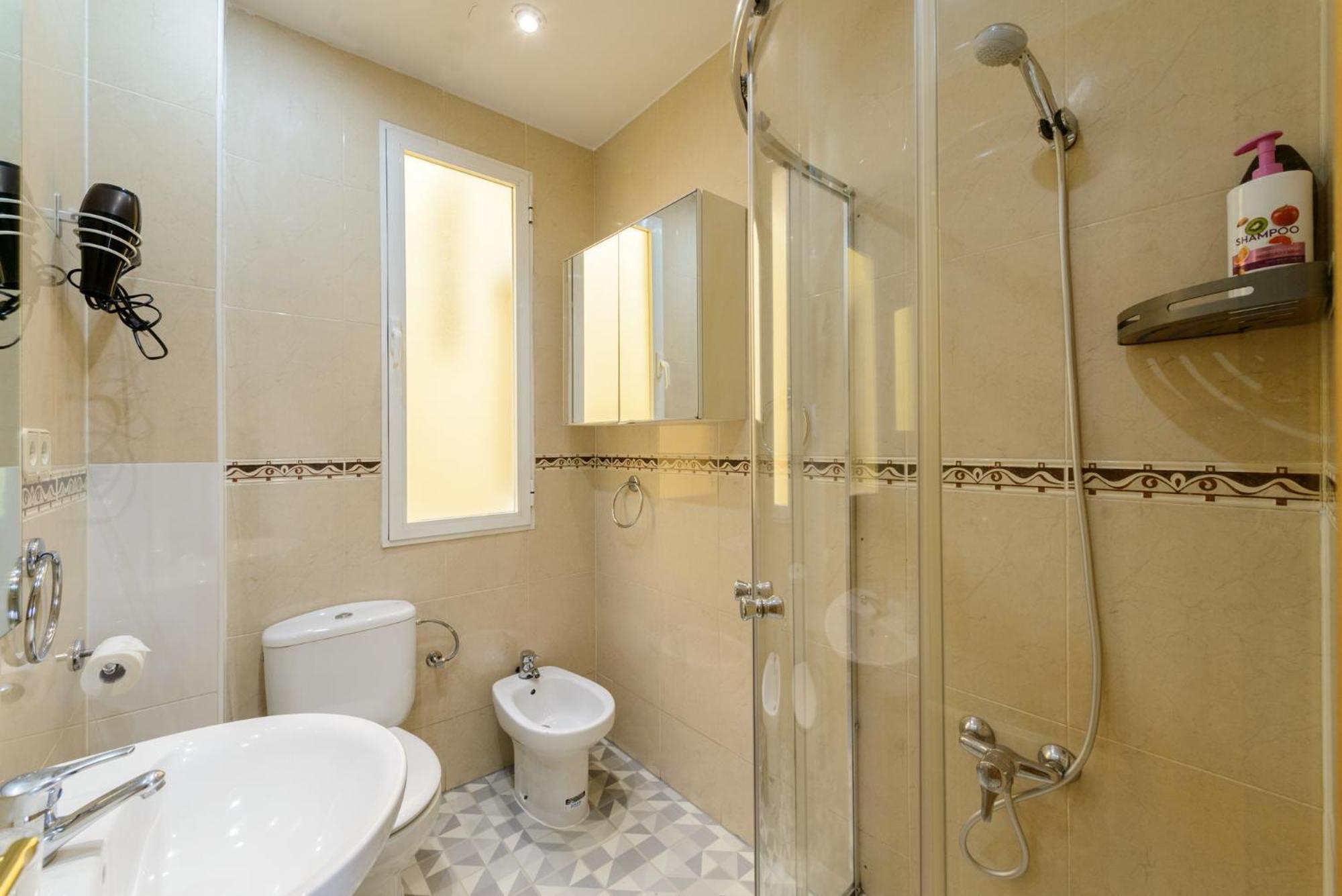 Amplio Piso En Madrid Centro Con Vistas Al Templo De Debod Apartment Ngoại thất bức ảnh