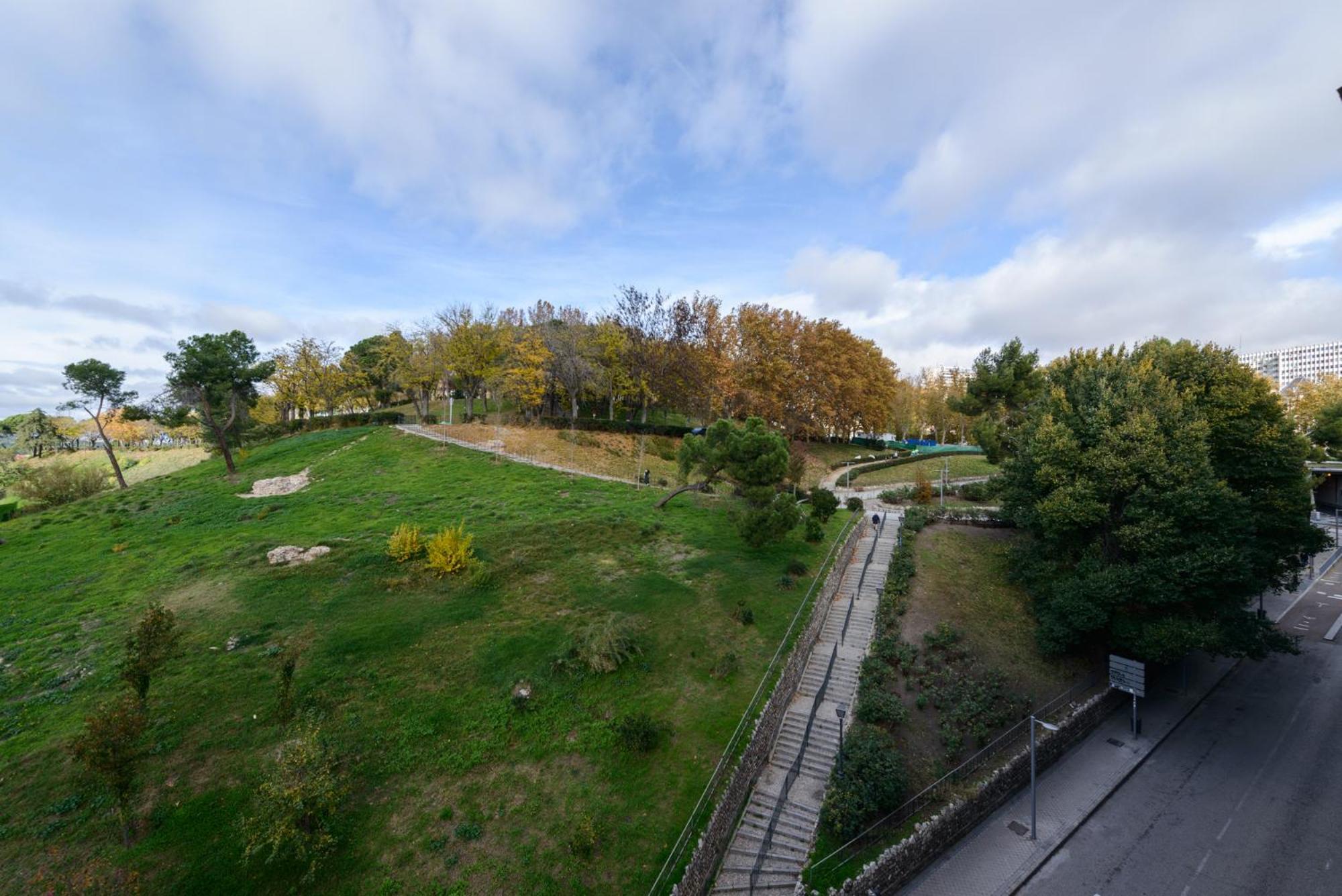 Amplio Piso En Madrid Centro Con Vistas Al Templo De Debod Apartment Ngoại thất bức ảnh